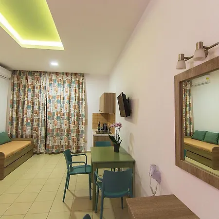 Apartman Nicole Paleohóra