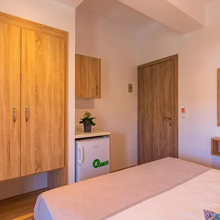 Apartman Nicole Paleohóra