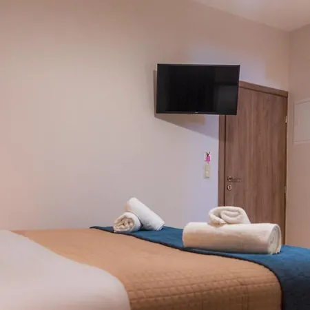 Nicole Apartman Paleohóra