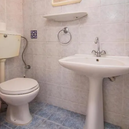 Nicole Apartman
